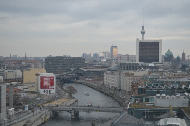 Veduta della città Fiume Spree-Berlino