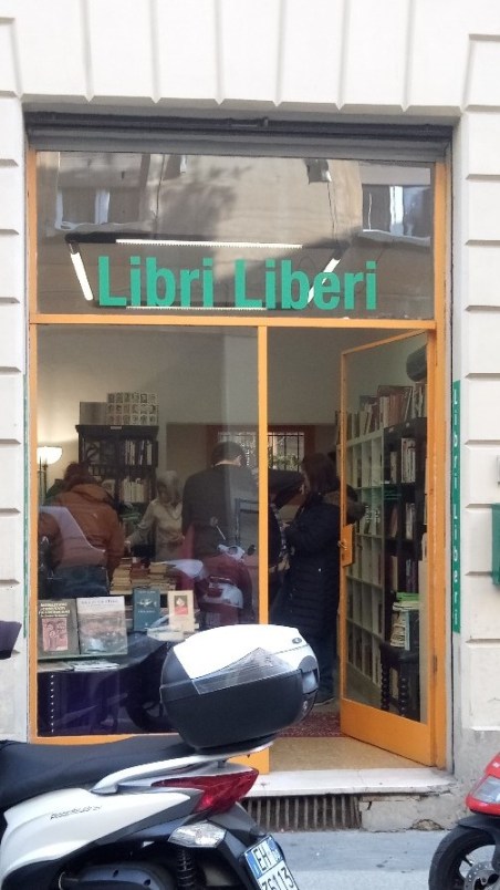 Vetrina Libri liberi Bologna