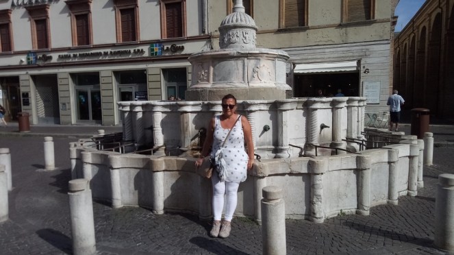 Fontana della Pigna Rimini