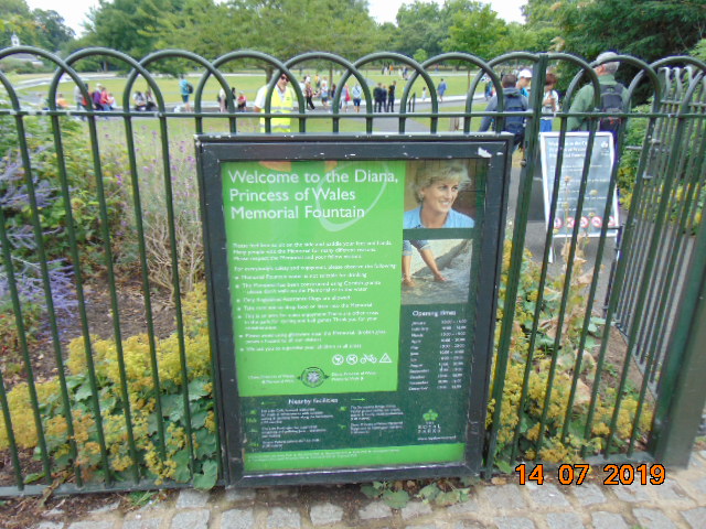 Memorial Fountain - Londra