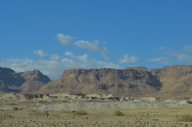 Sulla strada n. 90 in direzione Masada