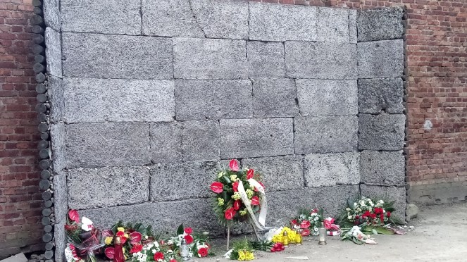 il muro delle fucilazioni - Auschwitz
