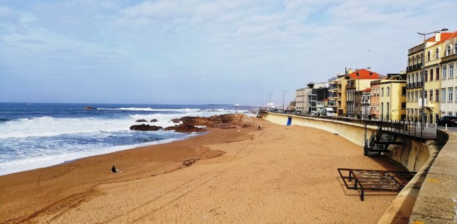 la spiaggia di Foz do Douro